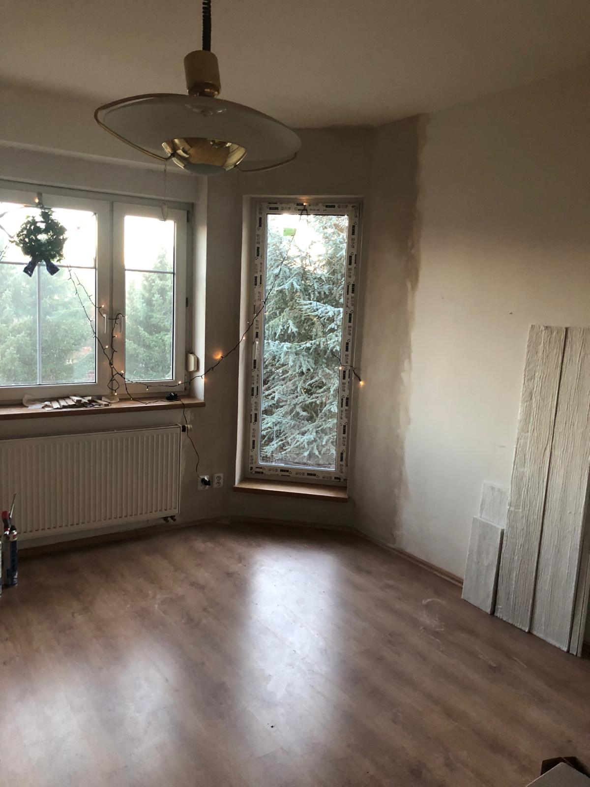 6d34b223-d4e5-4c9e-97c4-4337244b0750 Pohled z pokoje pro přístup k balkonu